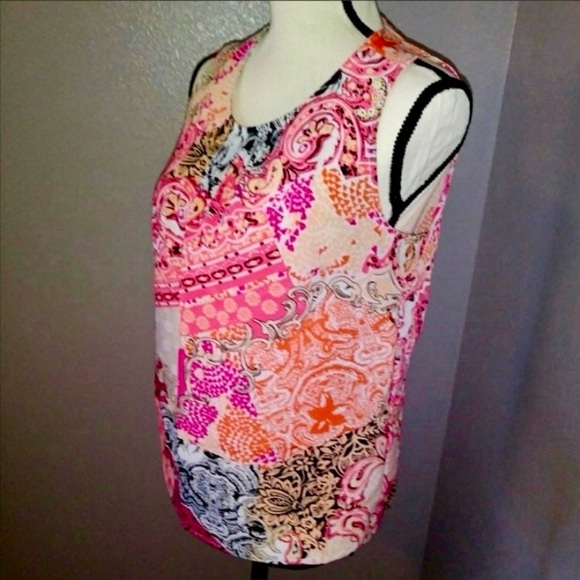 Christopher & Banks colorful pattern pleated sleeveless office blouse - Picture 3 of 7